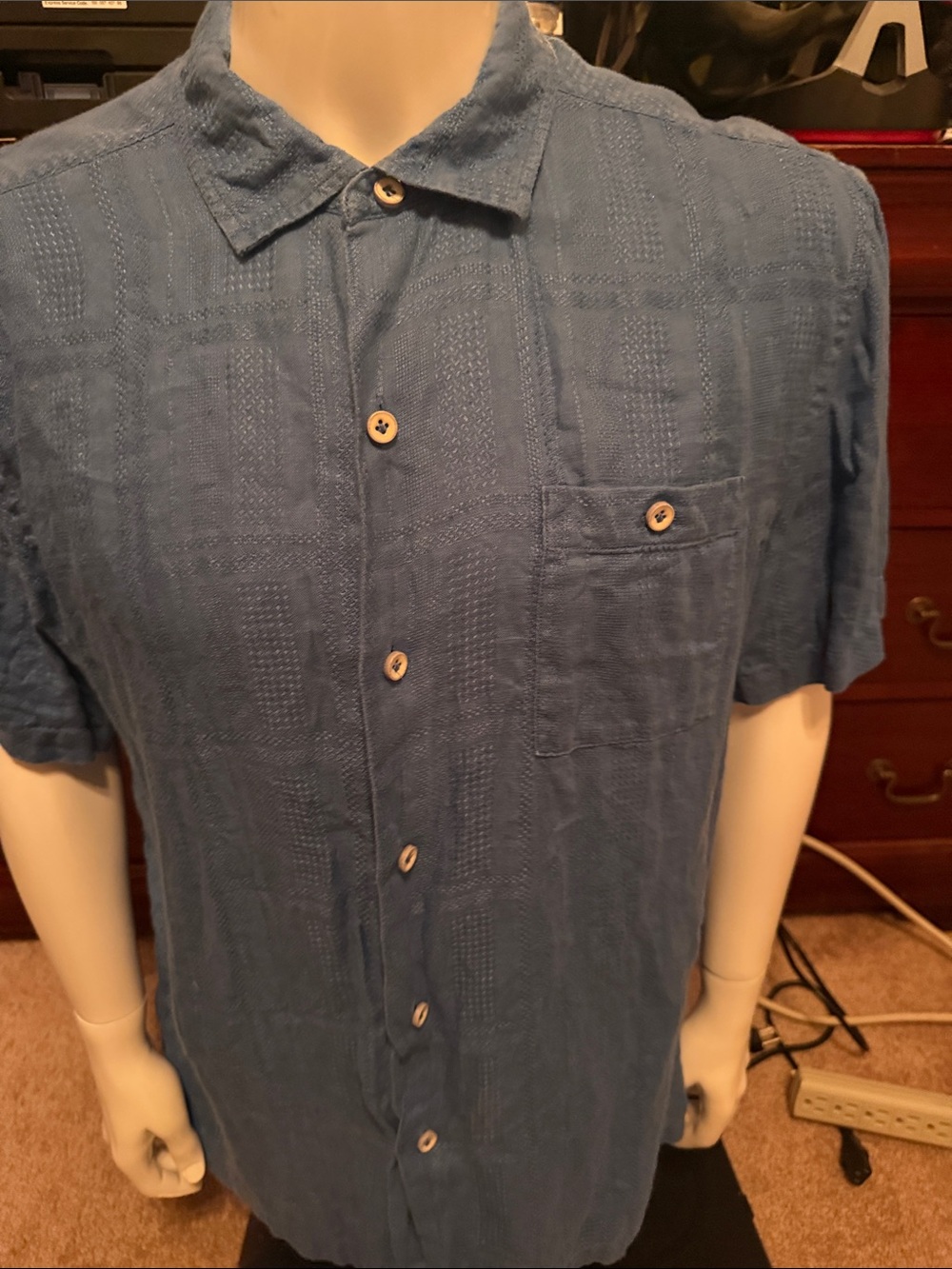 Tommy Bahama Lightweight Blue Short-Sleeve Button-Down Shirt with front pocket